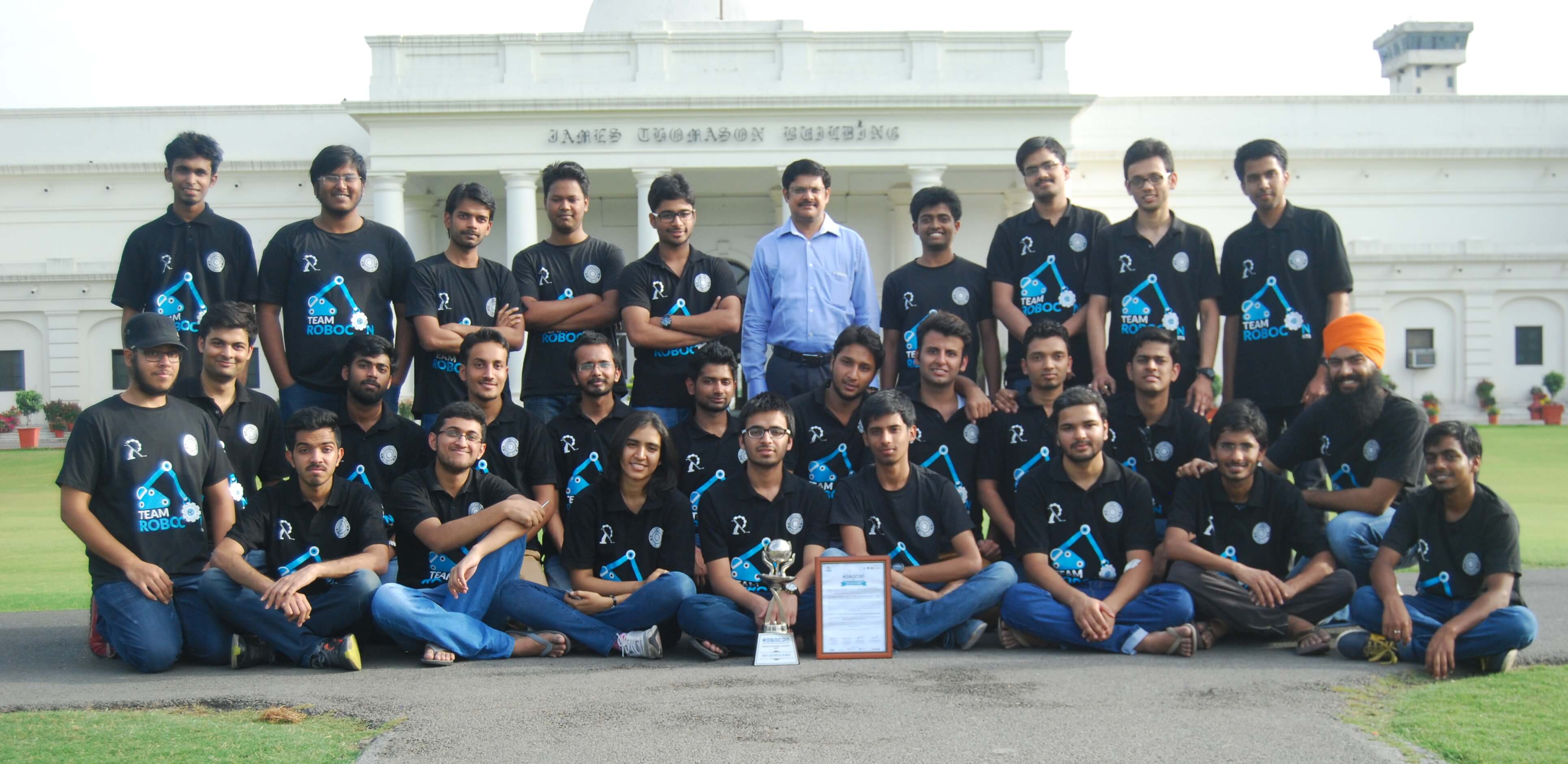 Team after winning Best aesthetic robot